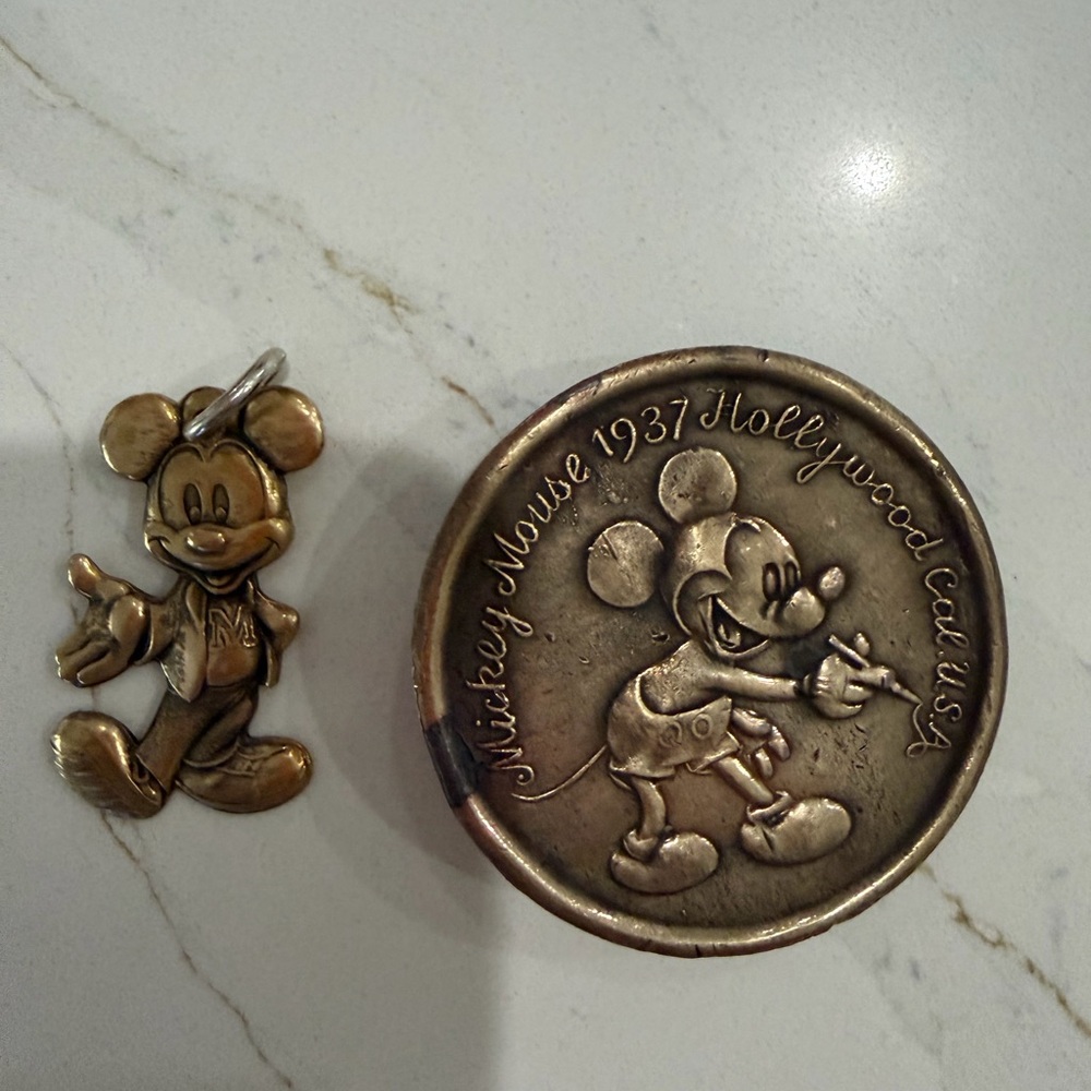 Disney Mickey Mouse Antique Brass Belt buckle and key chain